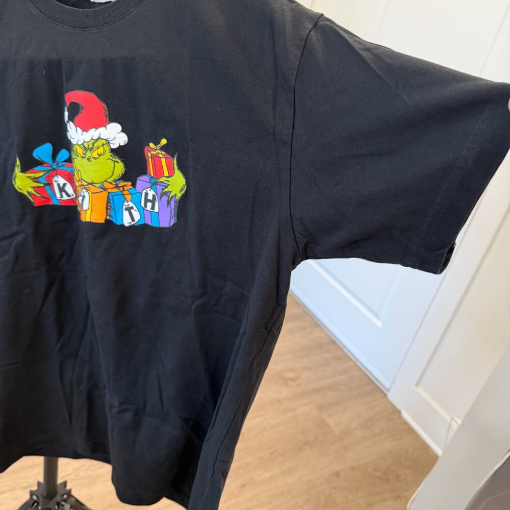 Kith x Dr. Seuss Grinch Holiday Graphic T Shirt Black Mens Large - Picture 5 of 9